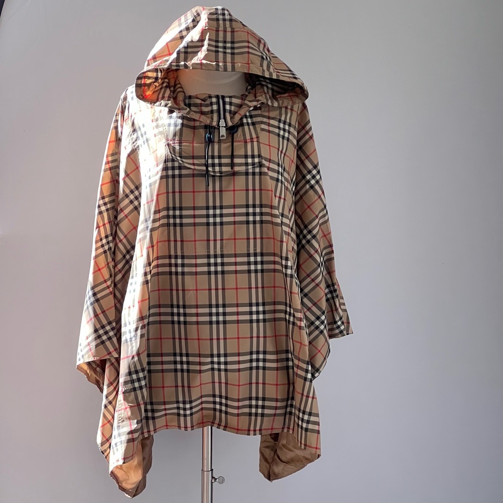 Burberry Vintage Check Hooded Poncho in Archive Beige